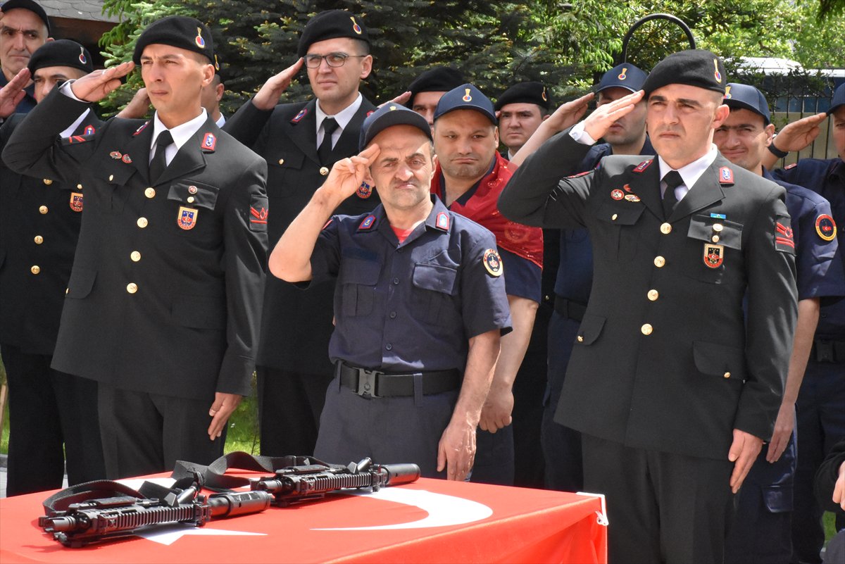 Engelliler bir günlüğüne askerlik sevinci yaşadı