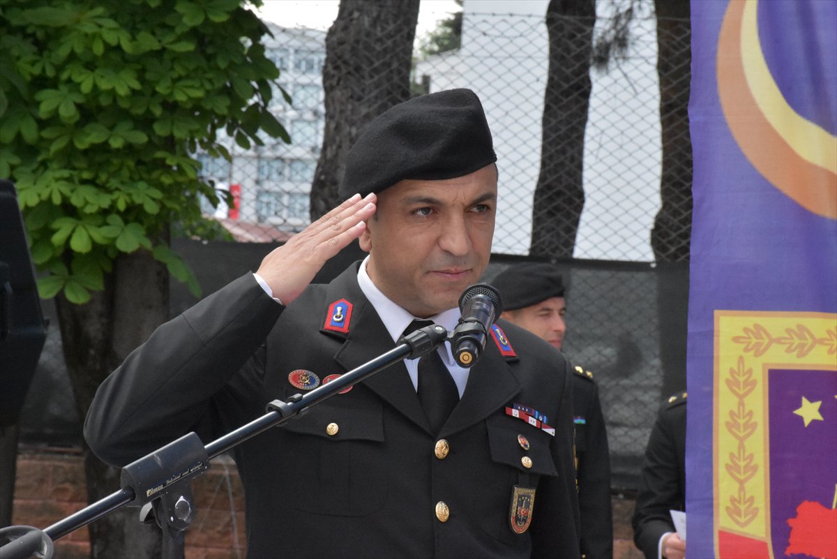 Engelliler bir günlüğüne askerlik sevinci yaşadı