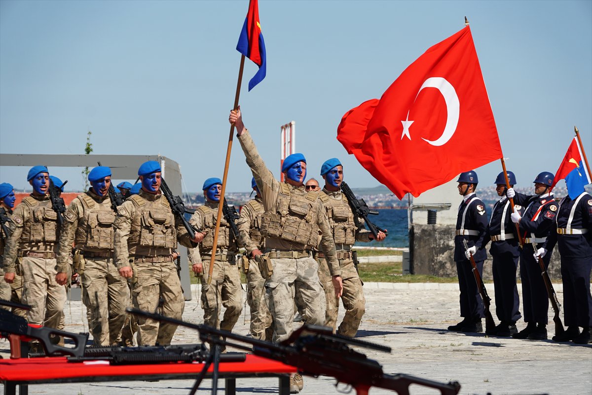 Engelliler bir günlüğüne askerlik sevinci yaşadı