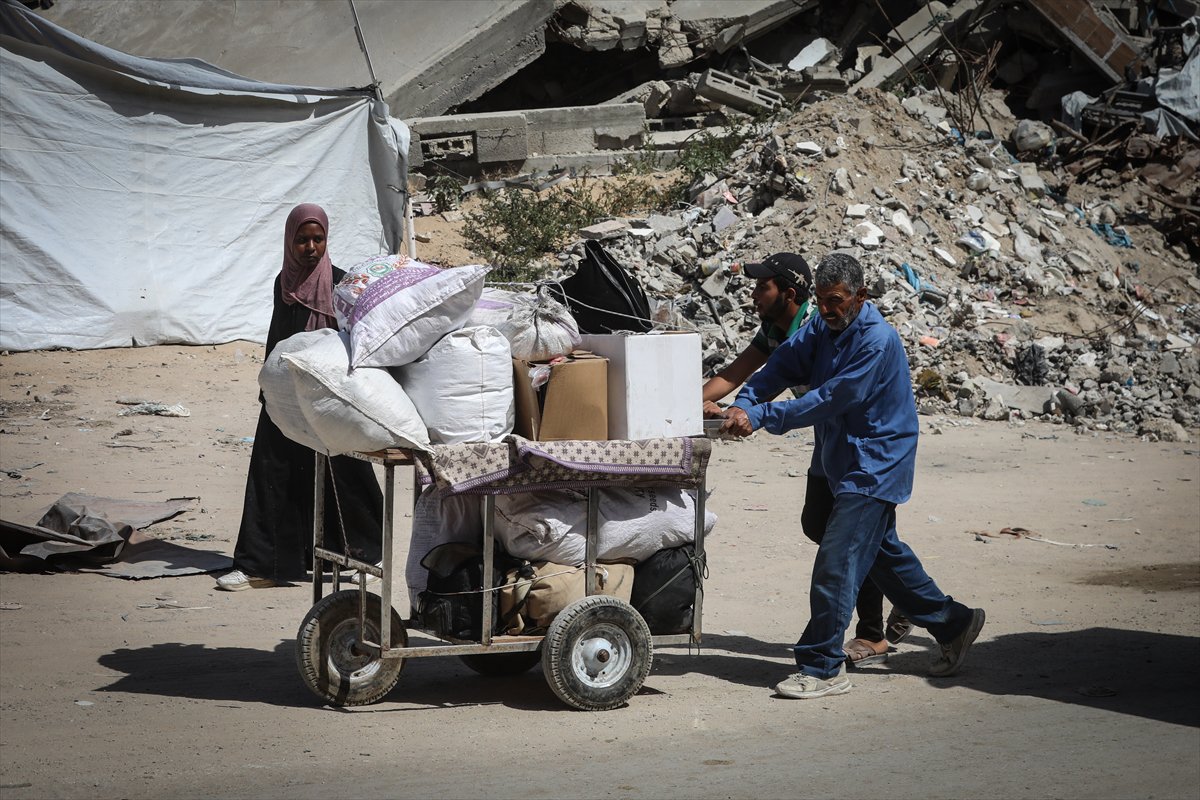 Gazze'de halk güvenli bölgelere göç etmeye başladı