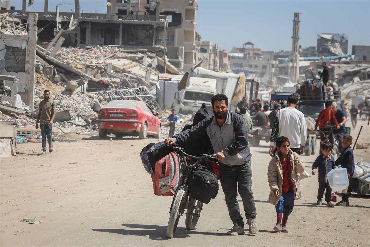 Gazze'de halk güvenli bölgelere göç etmeye başladı