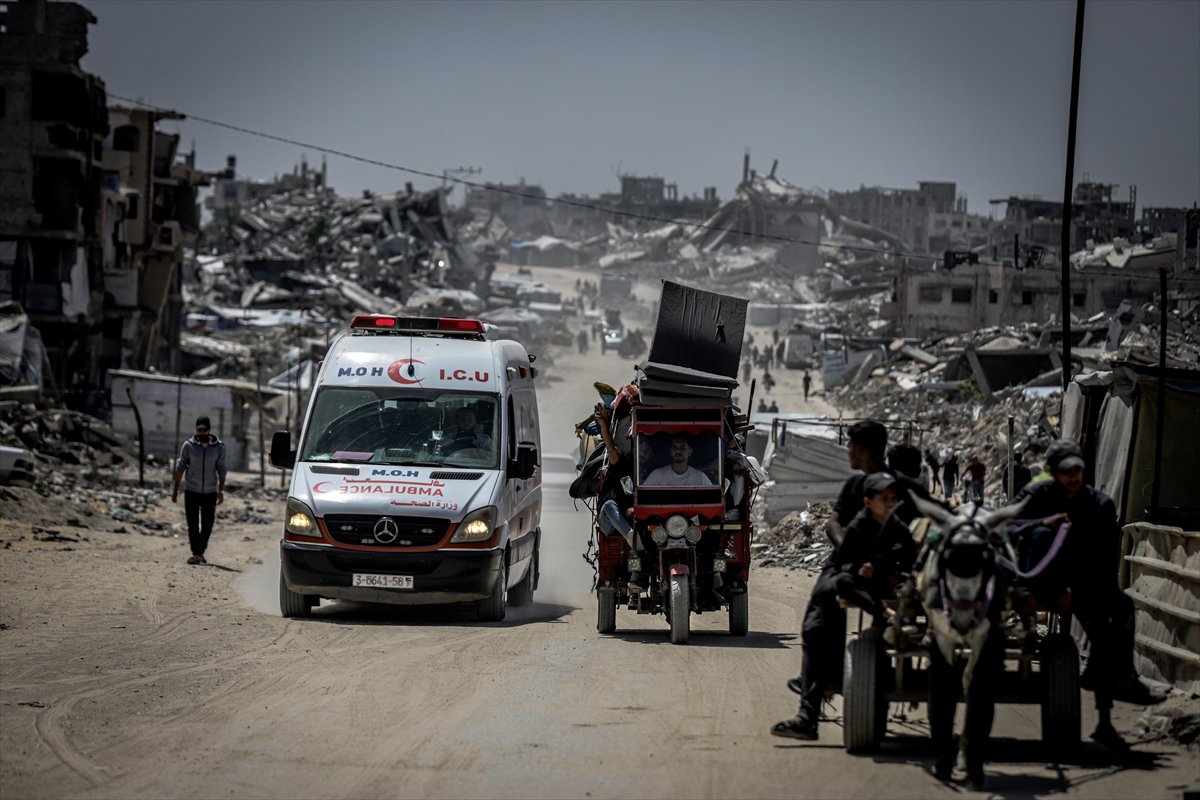 Gazze'de halk güvenli bölgelere göç etmeye başladı