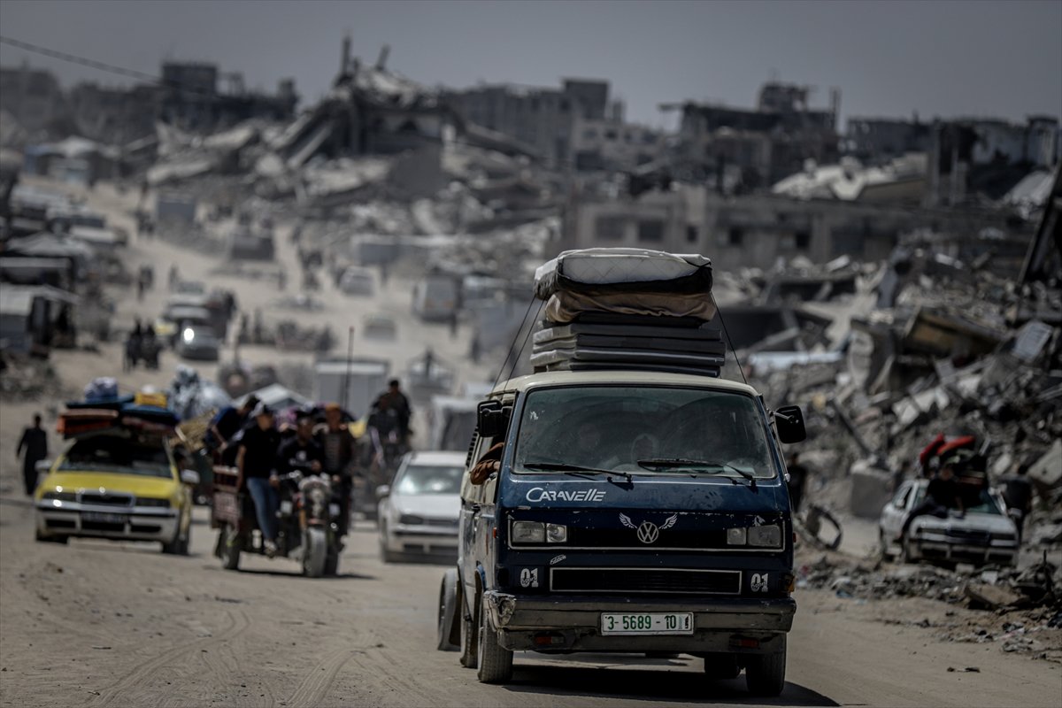 Gazze'de halk güvenli bölgelere göç etmeye başladı