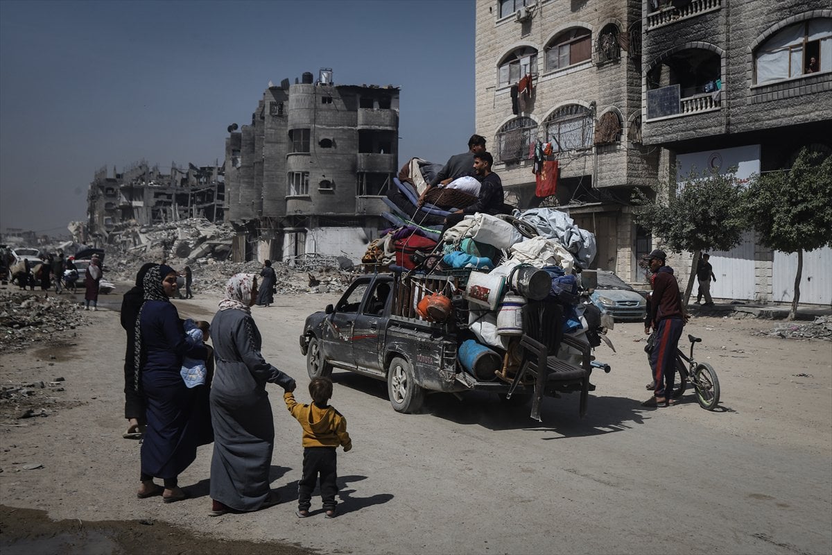Gazze'de halk güvenli bölgelere göç etmeye başladı