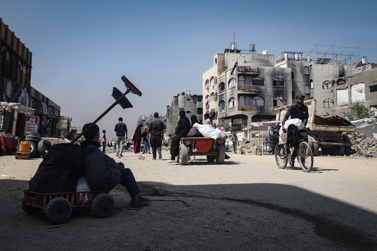 Gazze'de halk güvenli bölgelere göç etmeye başladı