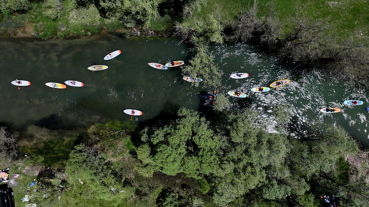 Kayseri'de ay yıldızlı kürek şöleni nefes kesti