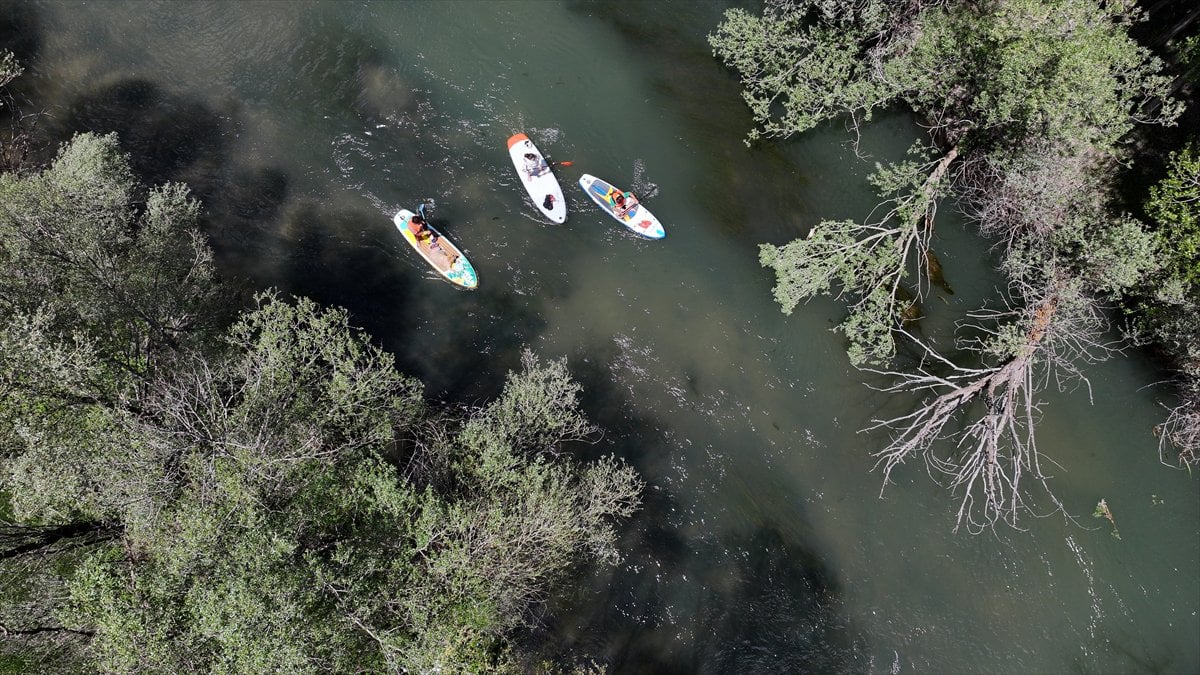 Kayseri'de ay yıldızlı kürek şöleni nefes kesti