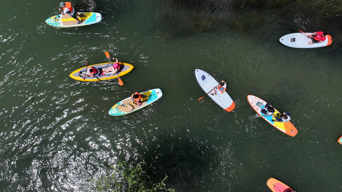 Kayseri'de ay yıldızlı kürek şöleni nefes kesti