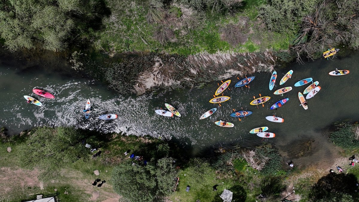 Kayseri'de ay yıldızlı kürek şöleni nefes kesti