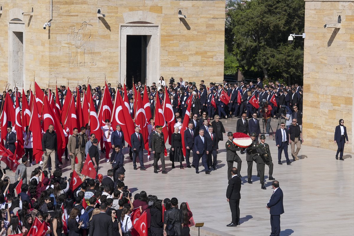 19 Mayıs coşkusu Anıtkabir’de yankılandı