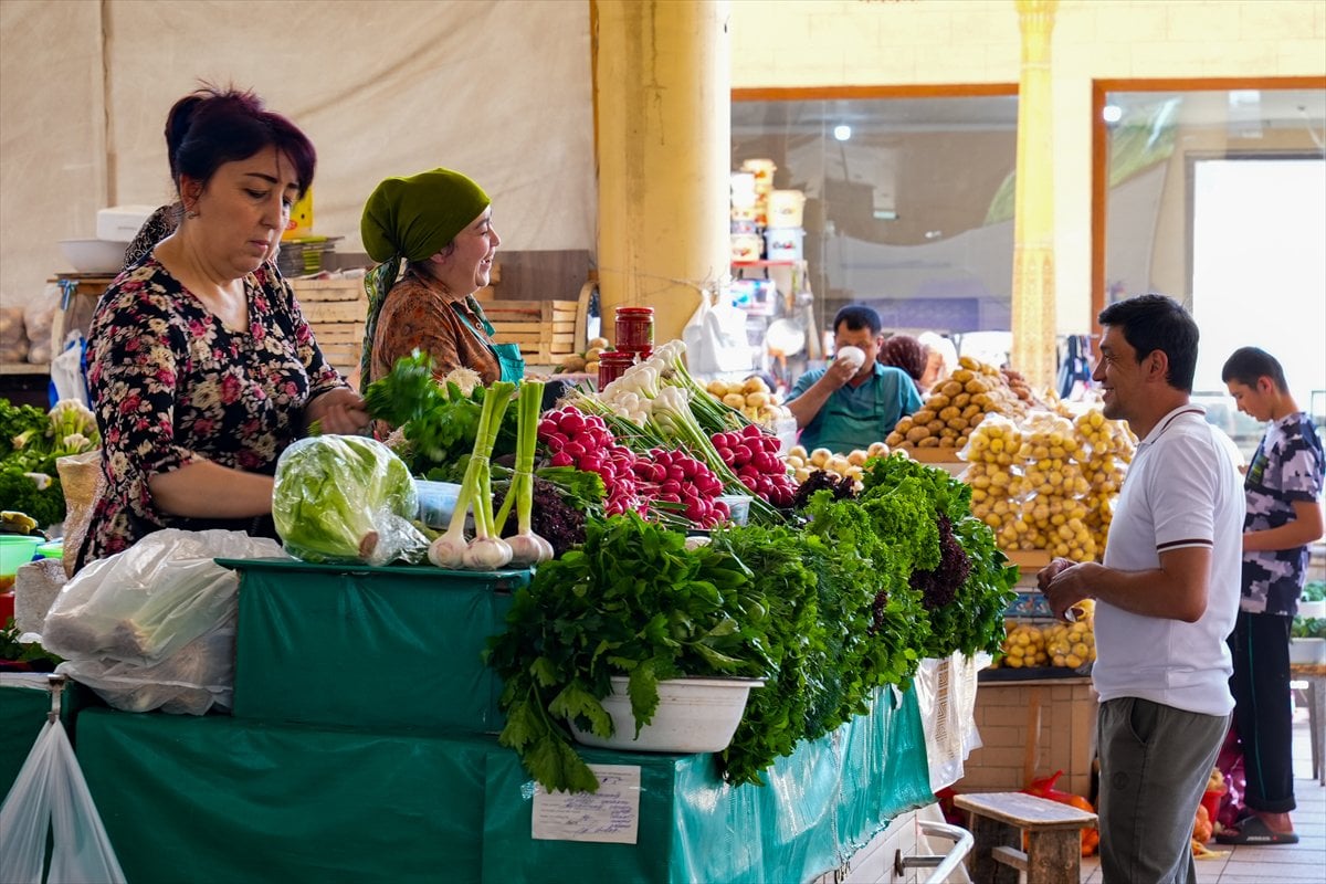 Özbekistan'nın tarihi kenti Taşkent'te günlük yaşam