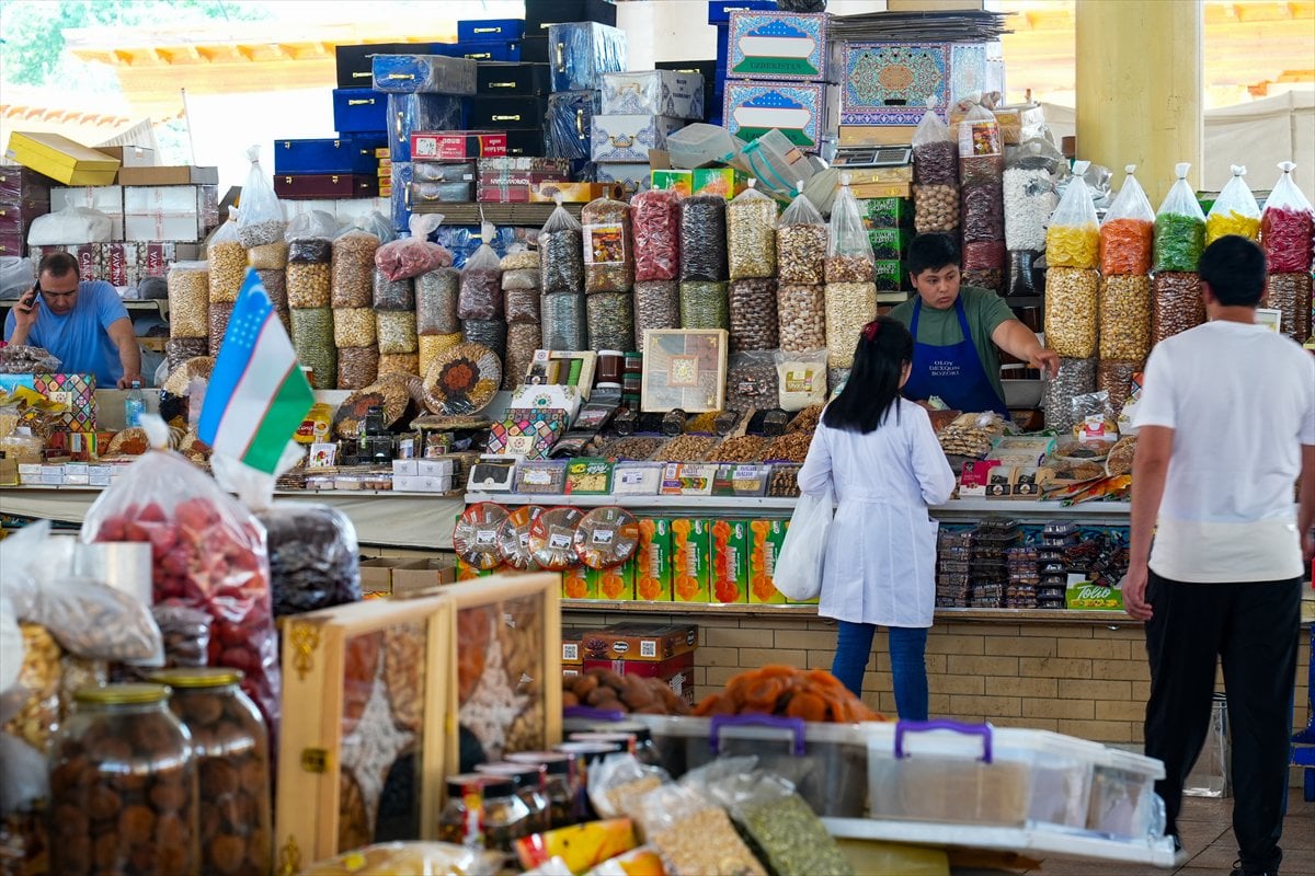 Özbekistan'nın tarihi kenti Taşkent'te günlük yaşam