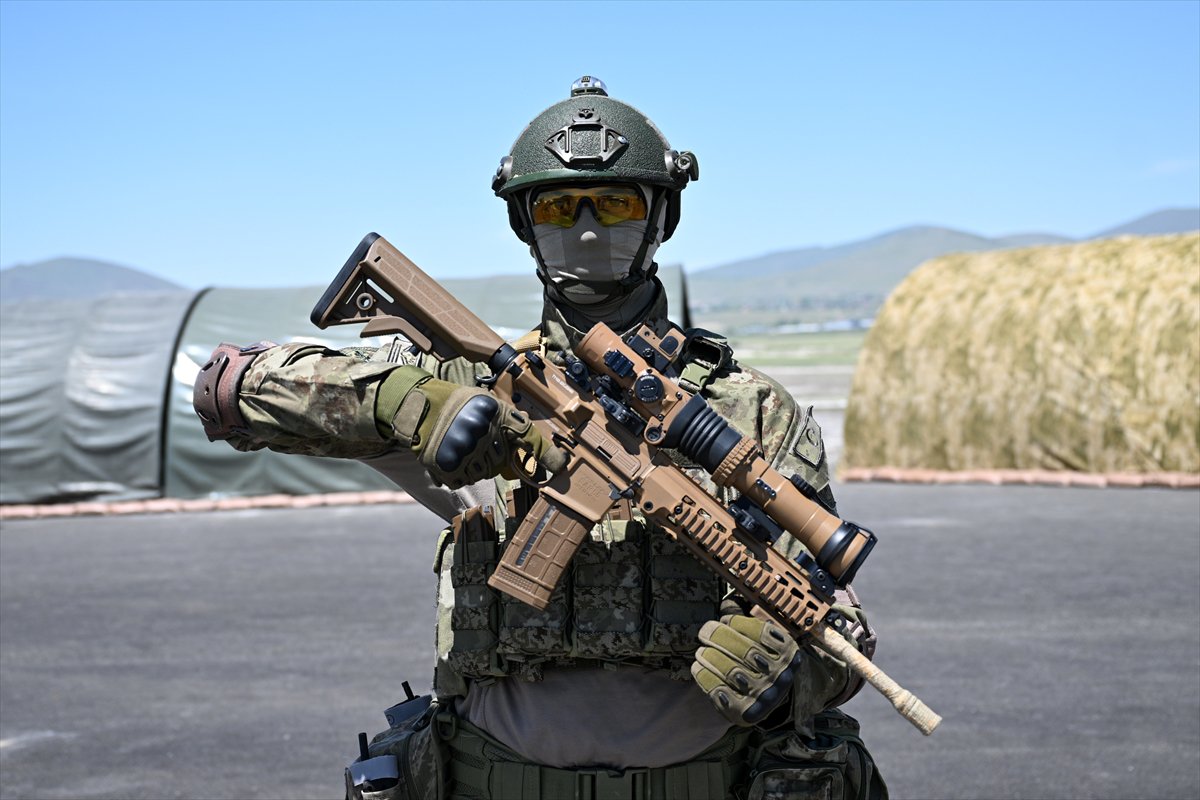 Mehmetçik 'Erciyes-2025' Tatbikatı'nda hünerlerini sergiledi