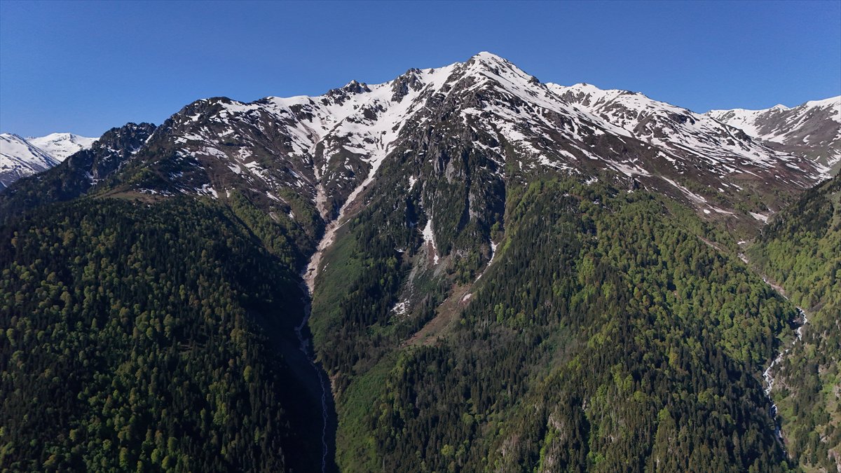 Rize'nin doğa harikası yaylaları: Kaçkarlar