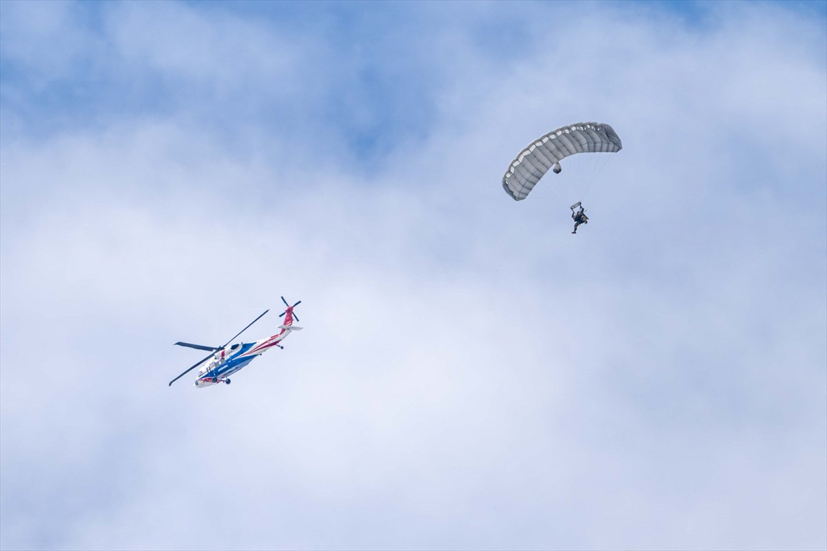 JÖAK keskin nişancılarının gökyüzünden suya nefes kesen görevi