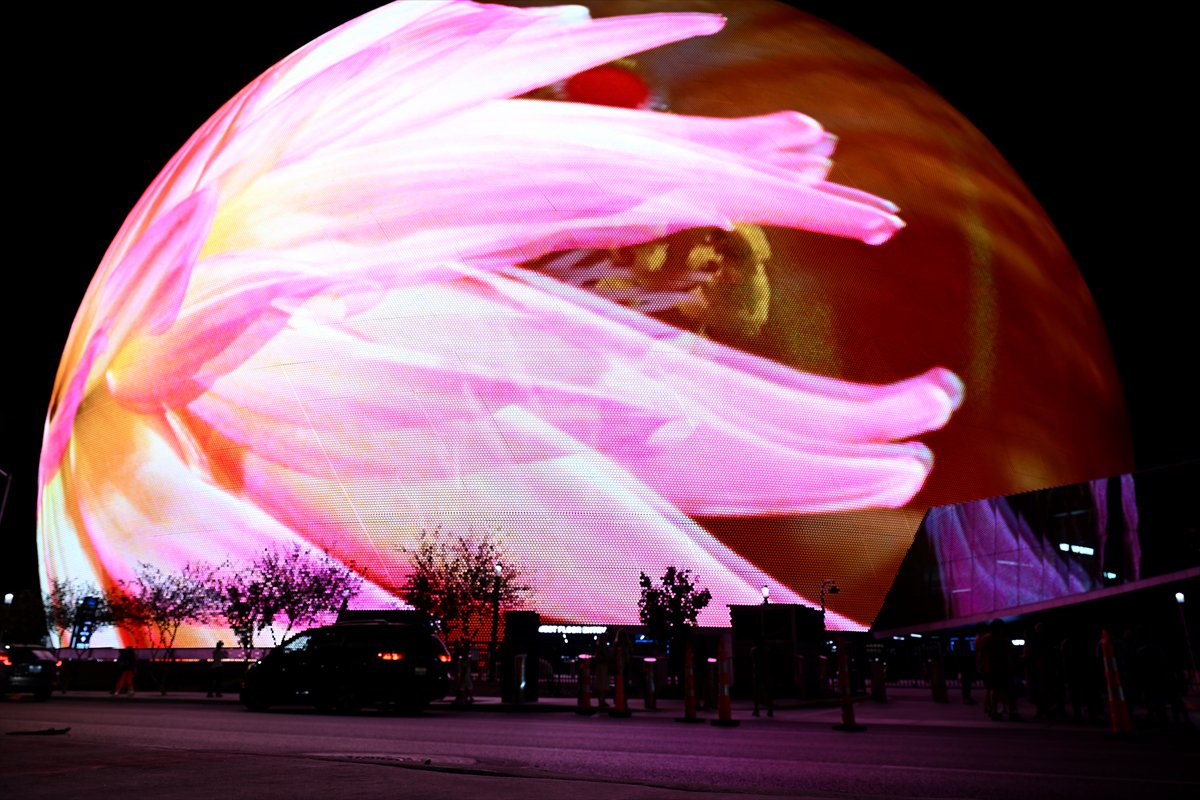 Las Vegas'taki dünyanın en büyük LED küresi MSG Sphere