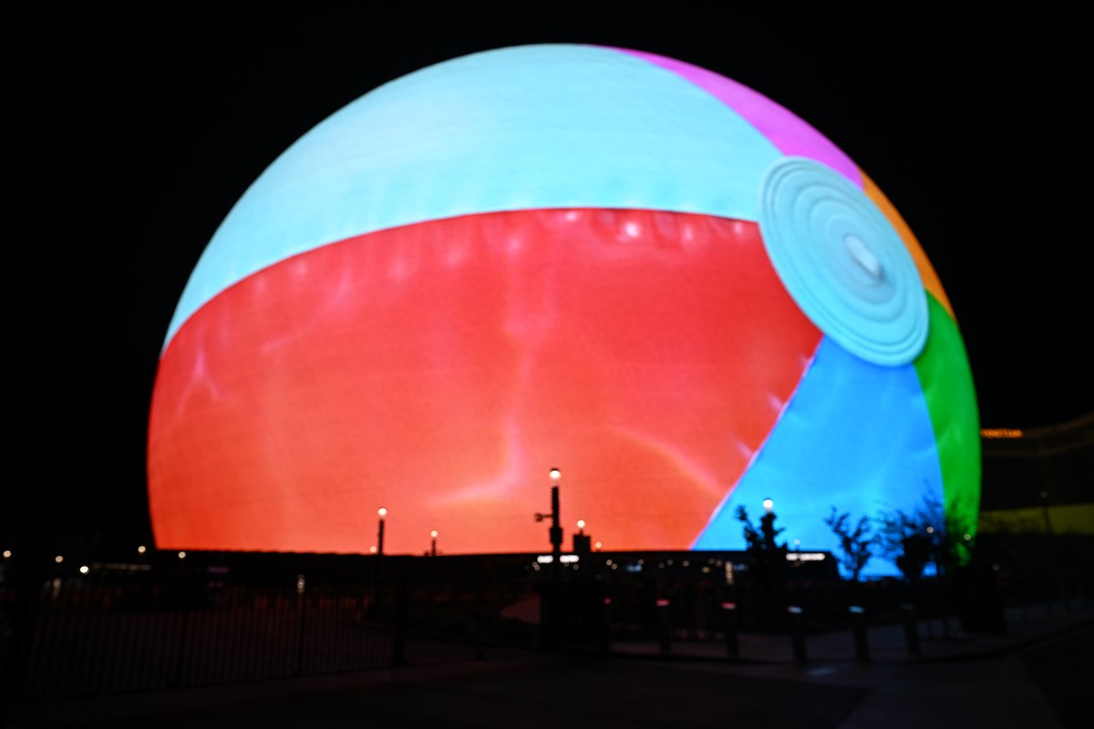 Las Vegas'taki dünyanın en büyük LED küresi MSG Sphere