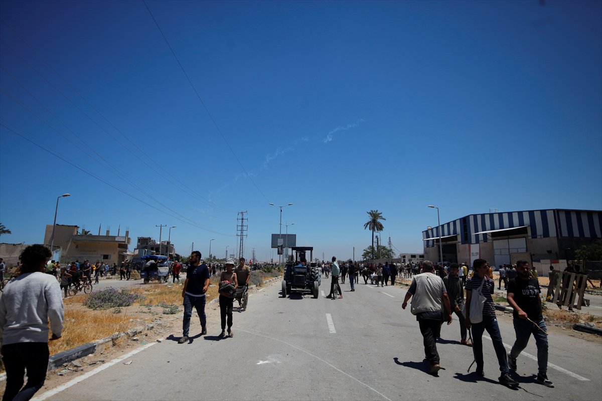 Filistinliler, yardım dağıtım noktasına akın etti