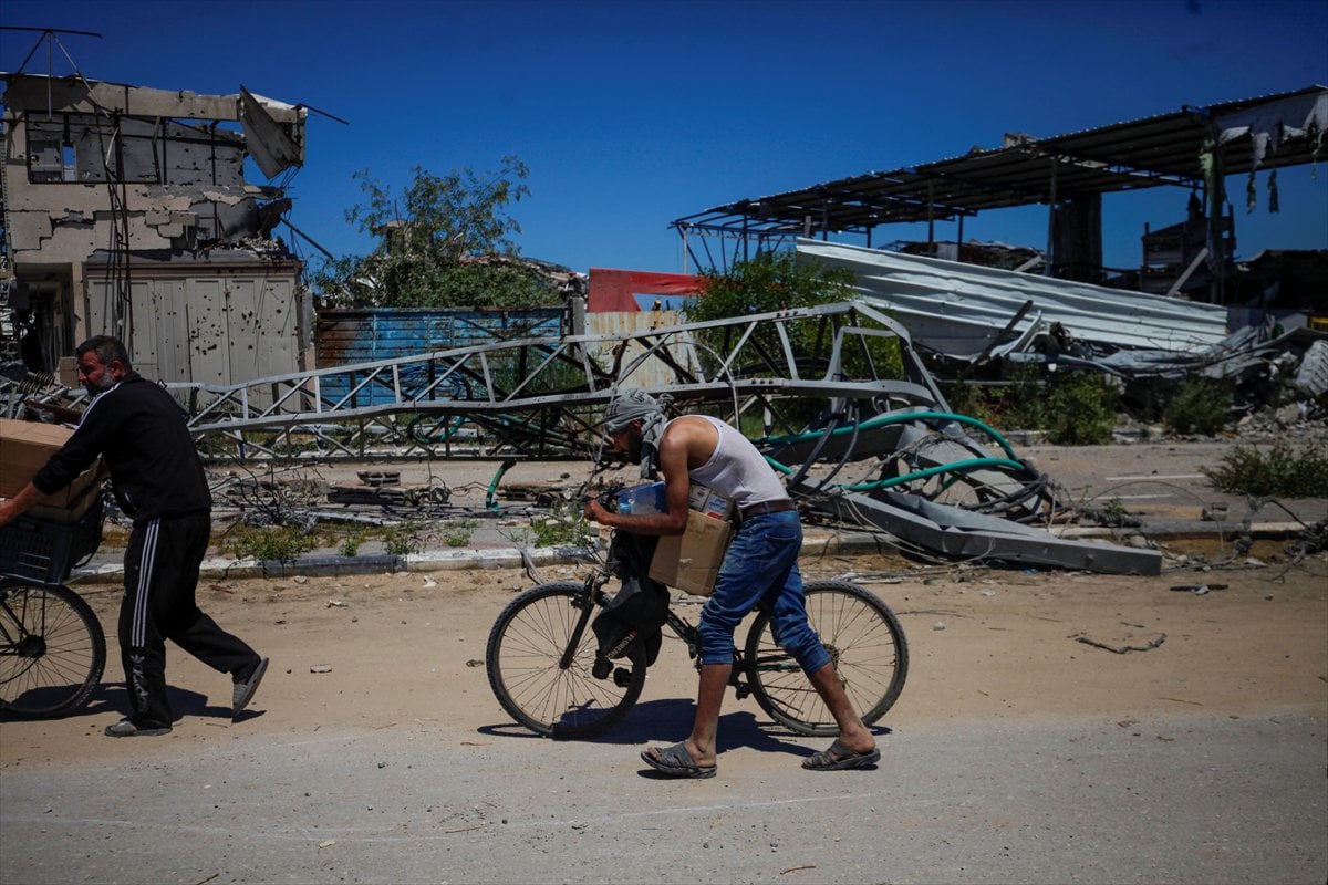 Filistinliler, yardım dağıtım noktasına akın etti