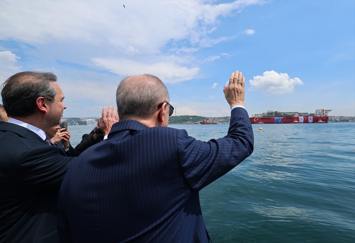 Türkiye'nin enerji bağımsızlığına dev adım: Osman Gazi yüzer platformu