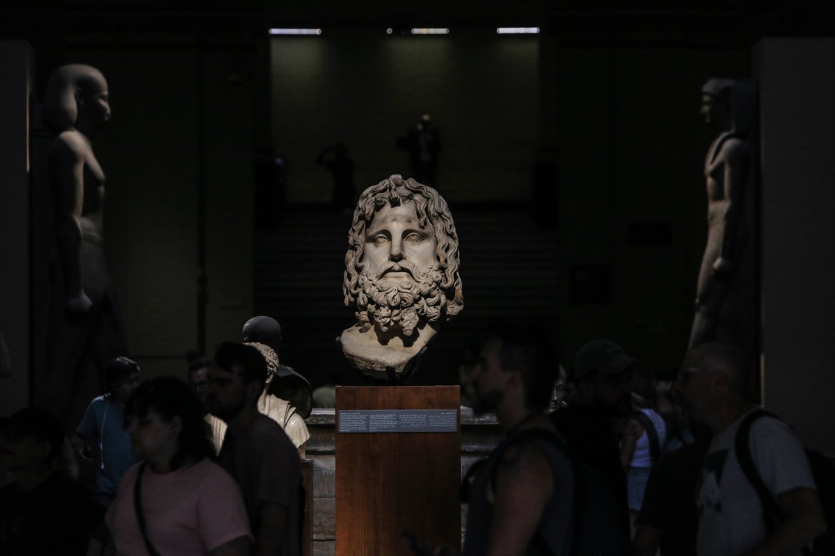 Kahire'deki Mısır Müzesi, antik uygarlıkların izlerini yaşatıyor