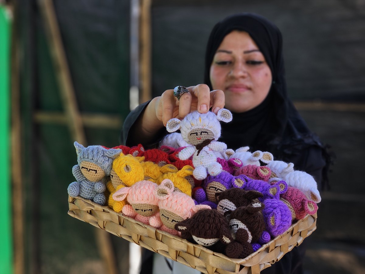 Gazze’de savaşın içinde bayram sevinci