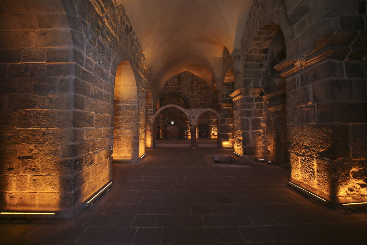 Mardin’de binlerce yıllık tarihin eşsiz dokusu