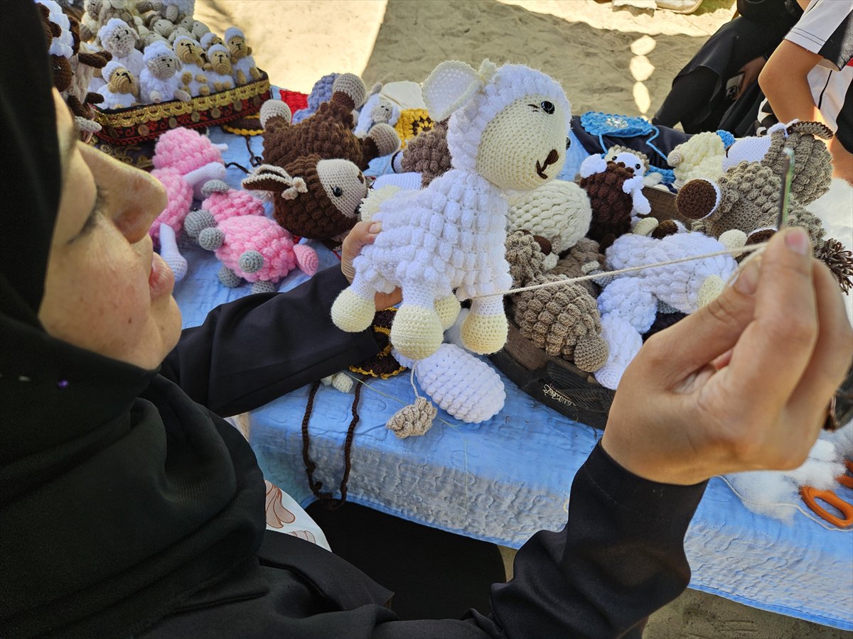 Gazze’de savaşın içinde bayram sevinci