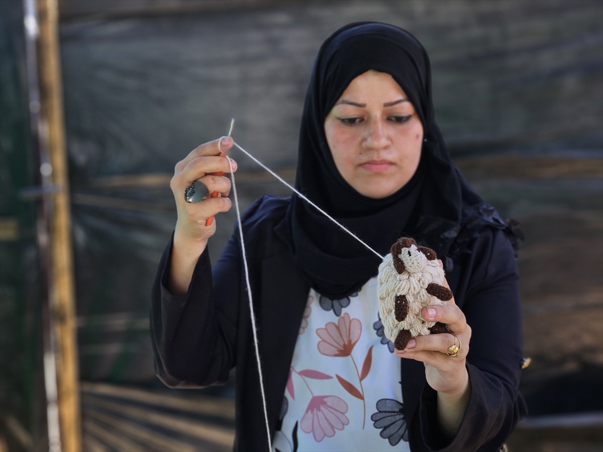 Gazze’de savaşın içinde bayram sevinci