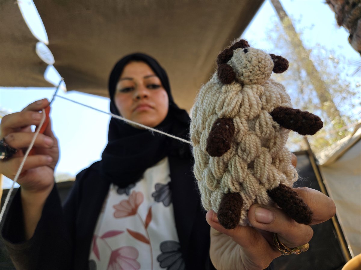 Gazze’de savaşın içinde bayram sevinci