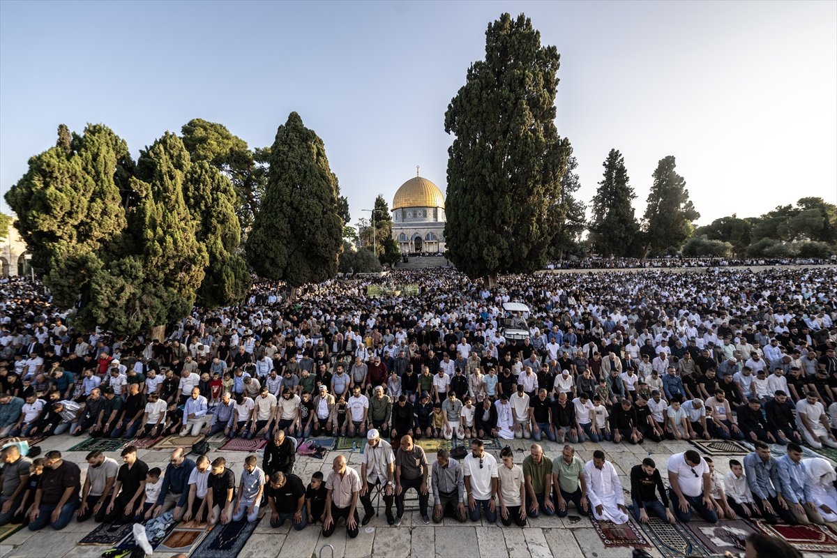Mescid-i Aksa'da bayram namazı
