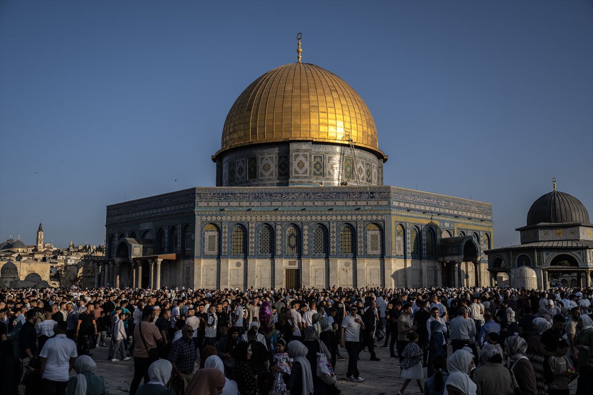 Mescid-i Aksa'da bayram namazı