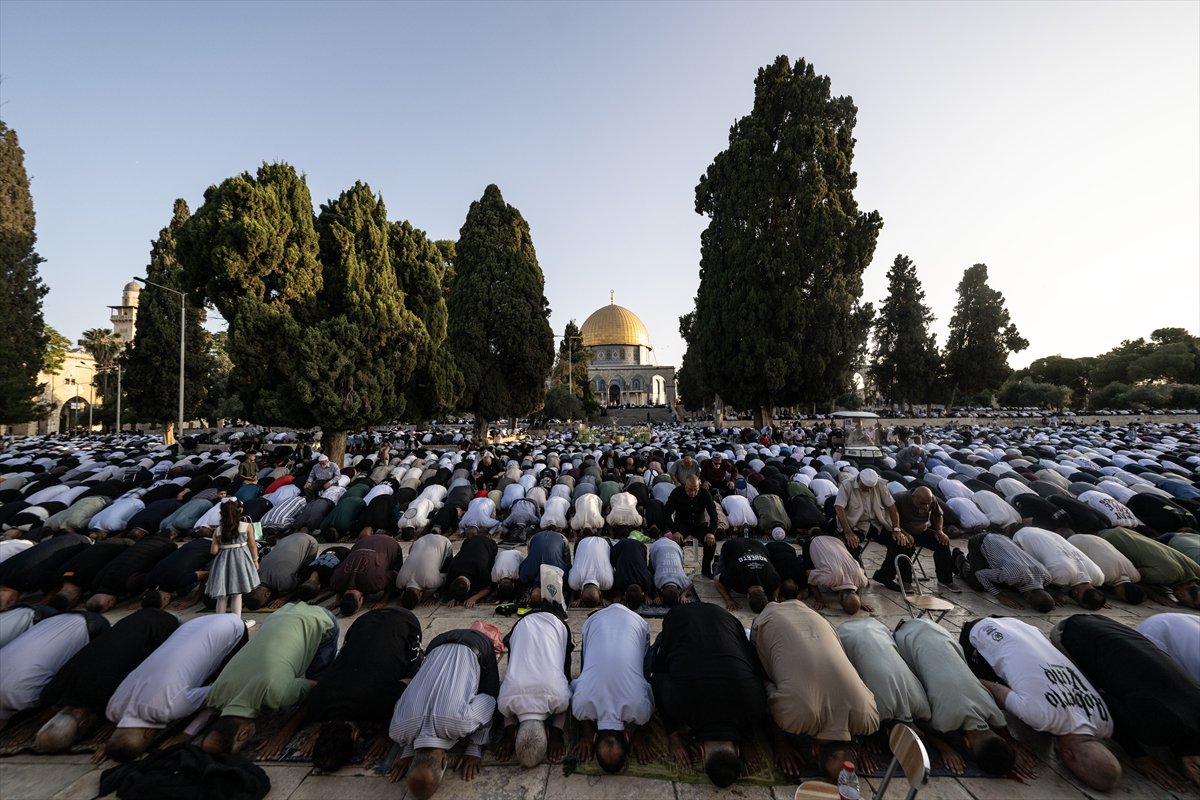 Mescid-i Aksa'da bayram namazı