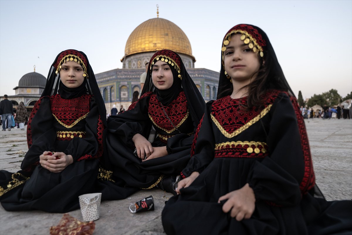 Mescid-i Aksa'da bayram namazı