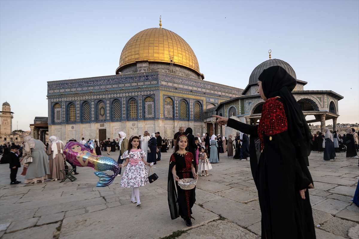 Mescid-i Aksa'da bayram namazı