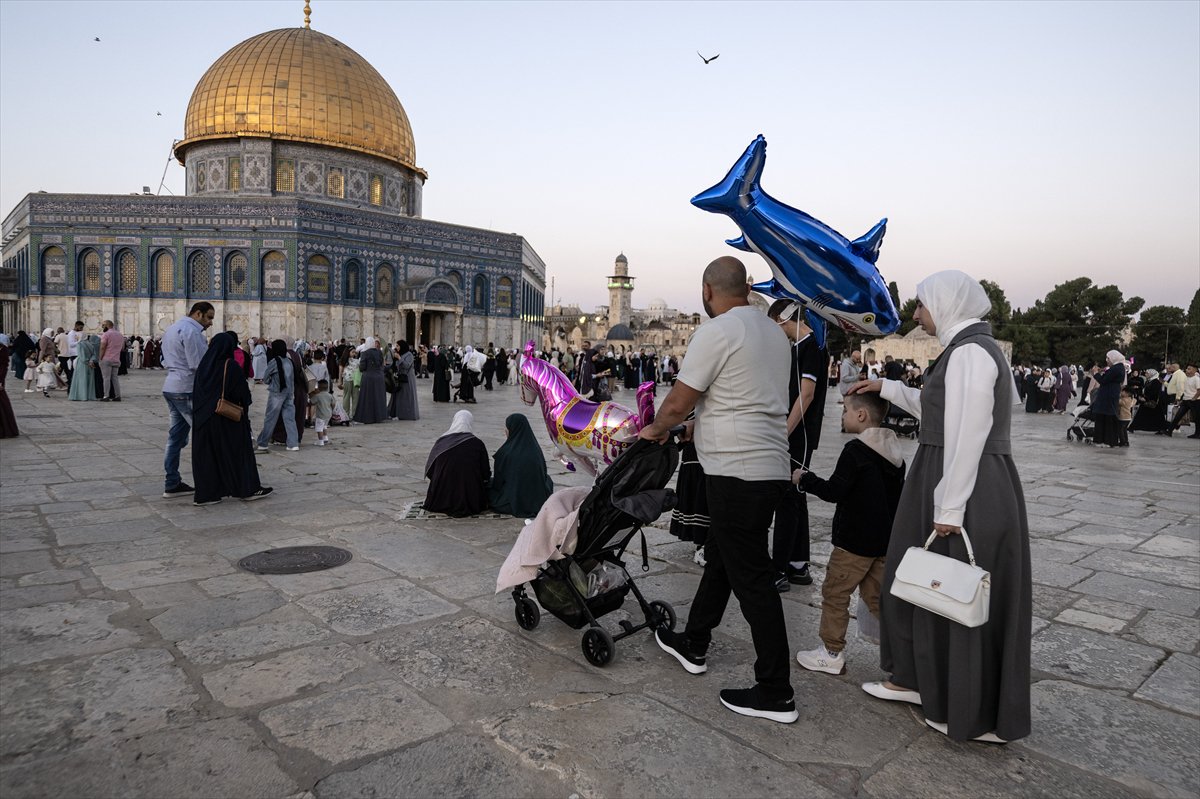 Mescid-i Aksa'da bayram namazı