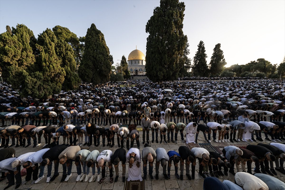 Mescid-i Aksa'da bayram namazı