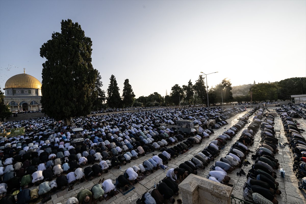 Mescid-i Aksa'da bayram namazı
