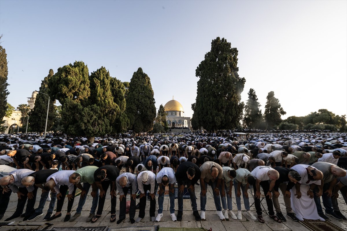 Mescid-i Aksa'da bayram namazı