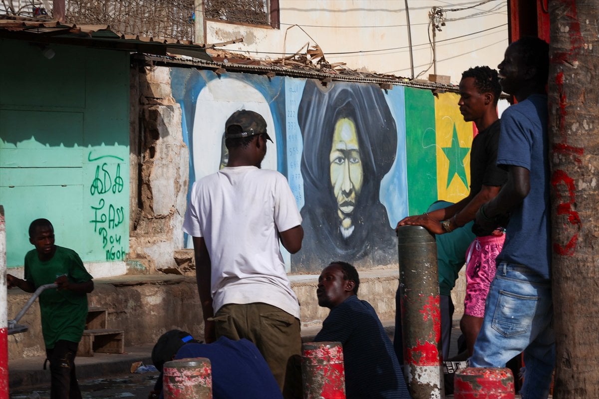 Dakar'ın renkli ve isyankar sokakları