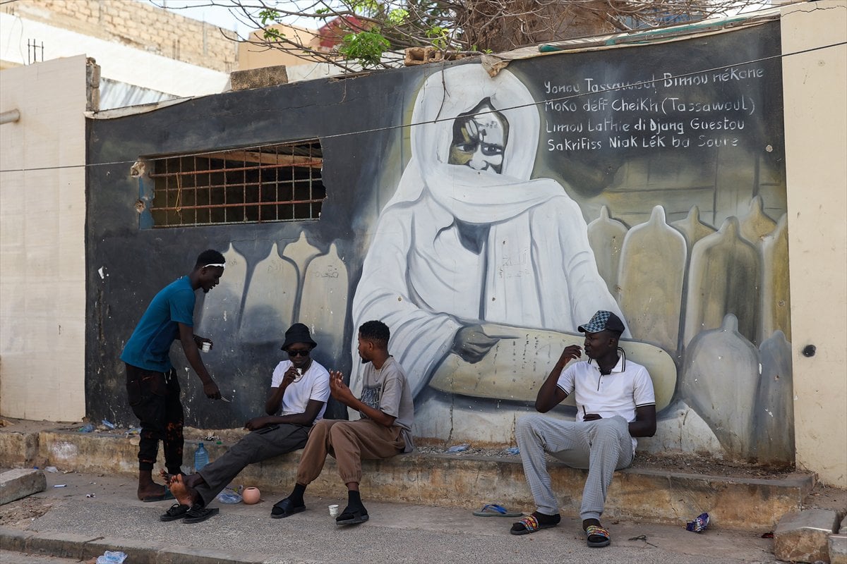 Dakar'ın renkli ve isyankar sokakları