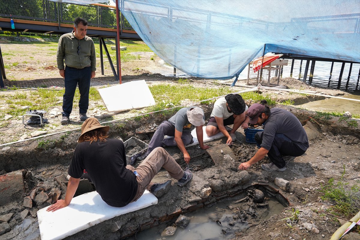 İznik’te 1700 Yıllık su altı bazilikası tarihe ışık tutuyor
