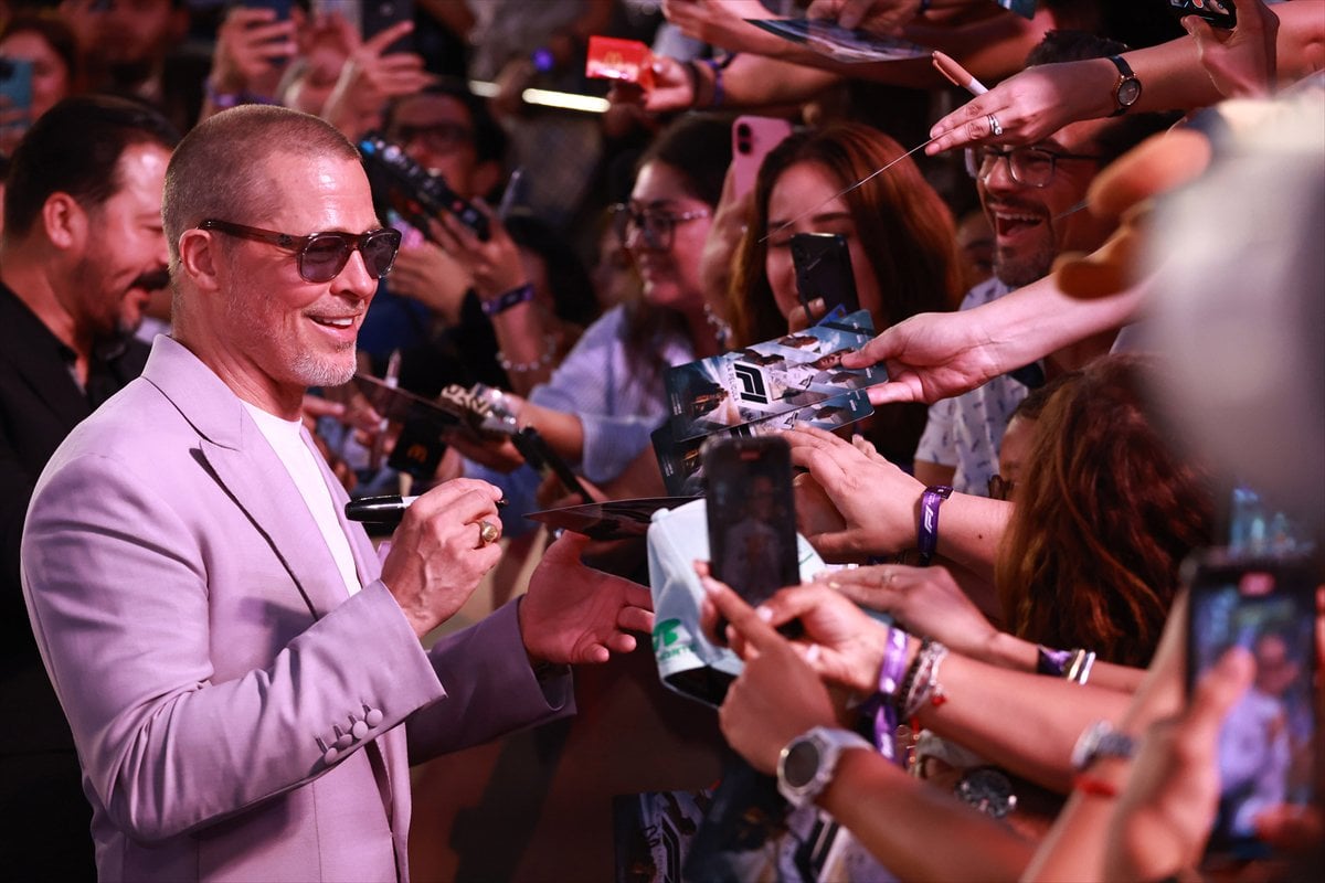 Meksika’da Brad Pitt rüzgarı: F1 The Movie’nin yıldızları buluştu