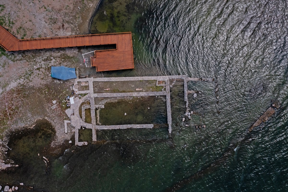 İznik’te 1700 Yıllık su altı bazilikası tarihe ışık tutuyor