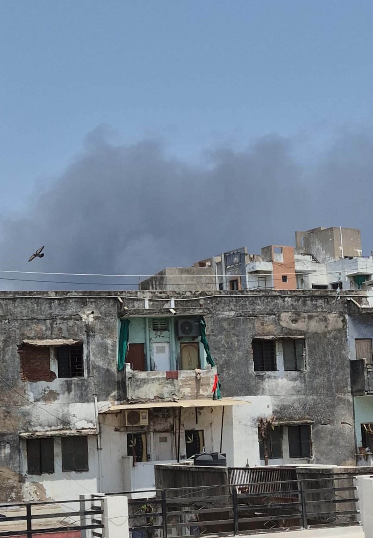 Hindistan'da yolcu uçağı düştü