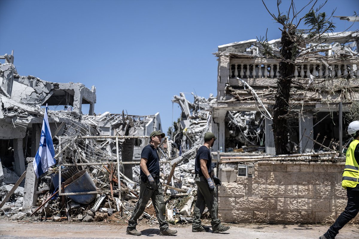 İran’ın misilleme füze atakları Tel Aviv’de hayatı felç etti