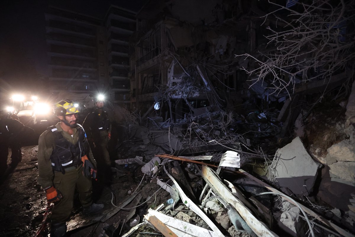 Tel Aviv yerle bir oldu, İran’ın füze yağmuru şehri harabeye çevirdi