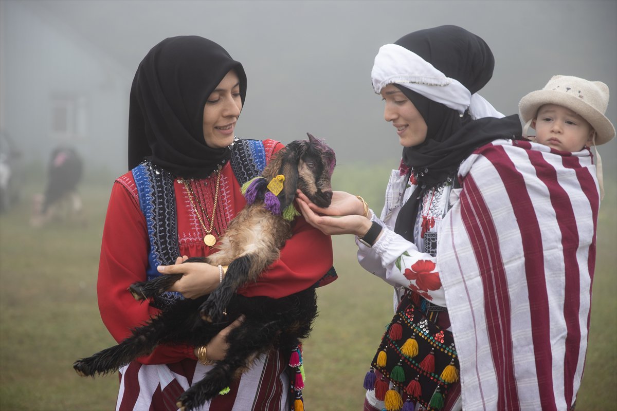 Sakarya'da besiciler geleneksel göçleri için 118'inci kez yola çıktı