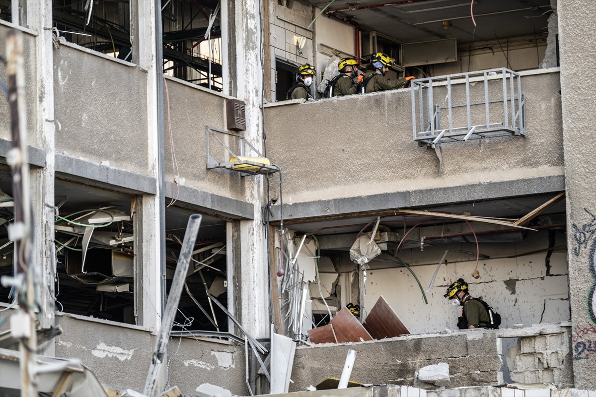 İran'ın, İsrail'e saldırısından sonra yıkım kareleri