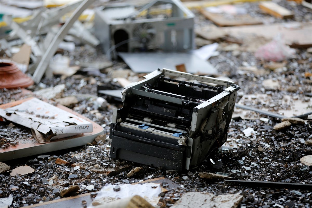 İran'ın, İsrail'e saldırısından sonra yıkım kareleri